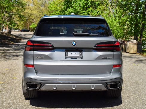 Used 2024 BMW X5 sDrive40i w/ M Sport Package RWD image 7