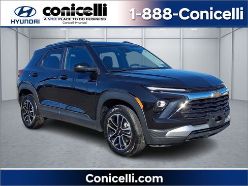 Used 2025 Chevrolet TrailBlazer LT AWD/4WD image 1