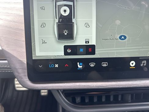 Used 2022 Rivian R1T Launch Edition image 24