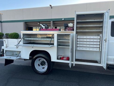 Used 2020 Ford F550 2WD Regular Cab Super Duty image 22
