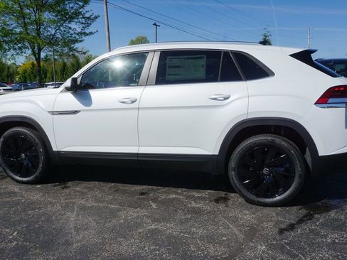 New 2026 Volkswagen Atlas Cross Sport SE AWD/4WD image 7