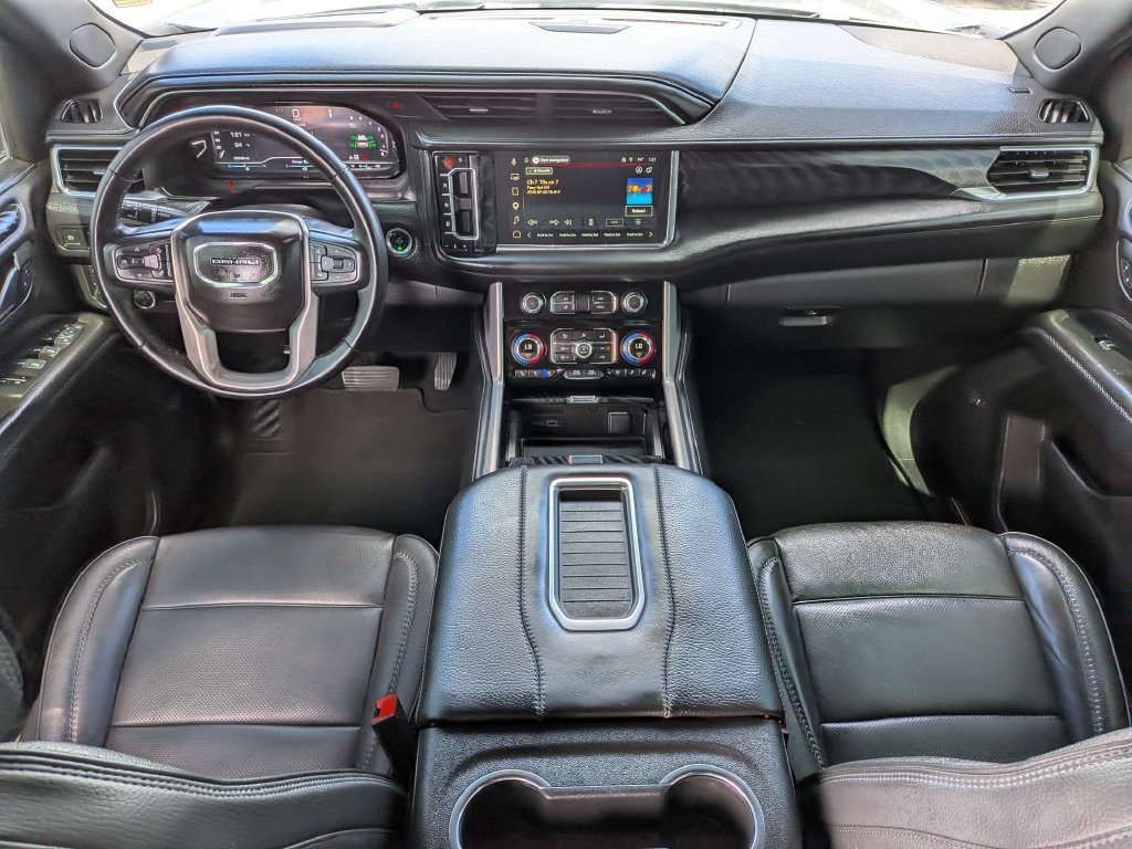 Used 2024 GMC Yukon Denali AWD/4WD image 16