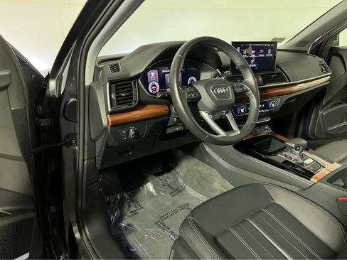 Used 2023 Audi Q5 2.0T Premium Plus w/ Premium Plus Package AWD/4WD image 23