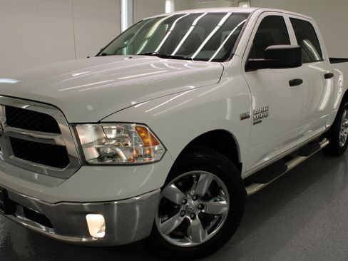 Used 2019 RAM 1500 Tradesman w/ Tradesman SXT Package image 14