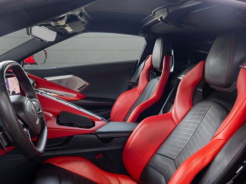 Used 2020 Chevrolet Corvette Stingray Preferred Cpe w/ 2LT Preferred Equipment Group RWD image 38