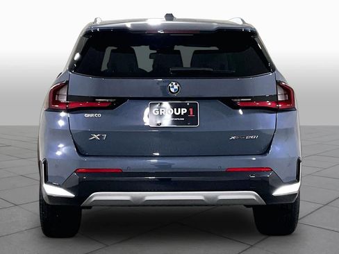 Used 2023 BMW X1 xDrive28i w/ Premium Package AWD/4WD image 4