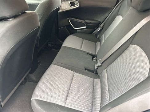 Certified 2023 Kia Soul LX image 17