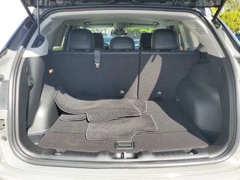 Used 2022 Jeep Compass Limited w/ Elite Group image 9