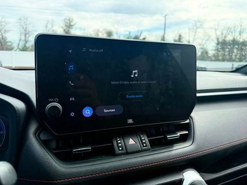 Used 2023 Toyota RAV4 XSE w/ Premium Package image 18