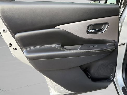 Used 2022 Nissan Murano SV w/ Cargo Package image 31