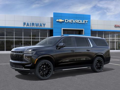 New 2026 Chevrolet Suburban LT AWD/4WD image 3
