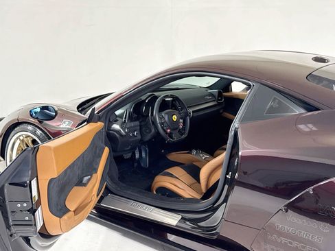 Used 2011 Ferrari 458 Italia Coupe RWD image 12