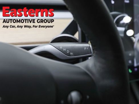 Used 2021 Tesla Model Y Long Range image 13