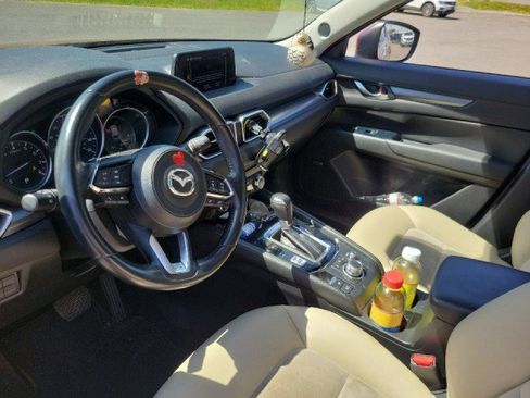 Used 2018 MAZDA CX-5 Touring w/ Preferred Equipment Package AWD/4WD image 4