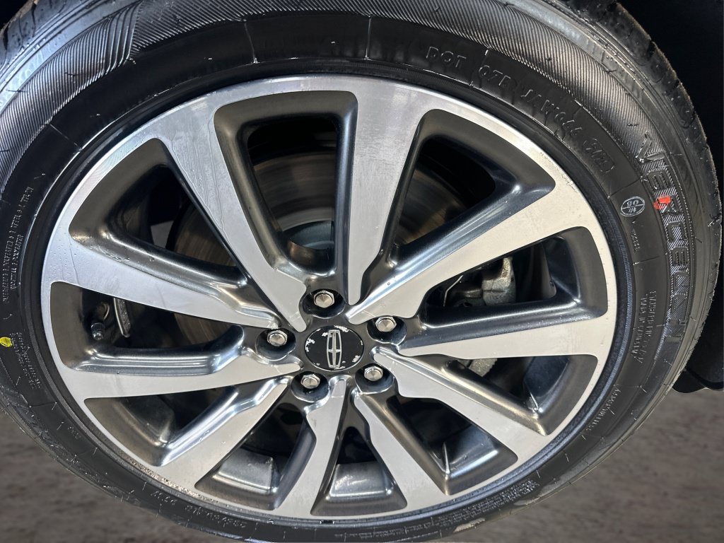 Used 2019 Lincoln MKC Reserve w/ MKC Climate Package AWD/4WD image 17