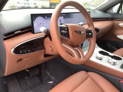 Used 2026 Genesis GV70 2.5T Advanced image 16
