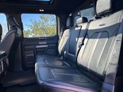 Used 2018 Ford F150 Platinum w/ Equipment Group 701A Luxury image 13