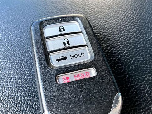 Used 2018 Honda Accord Sport image 14