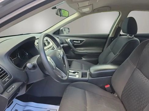 Used 2017 Nissan Altima 2.5 S w/ Power Driver Seat Package FWD image 9