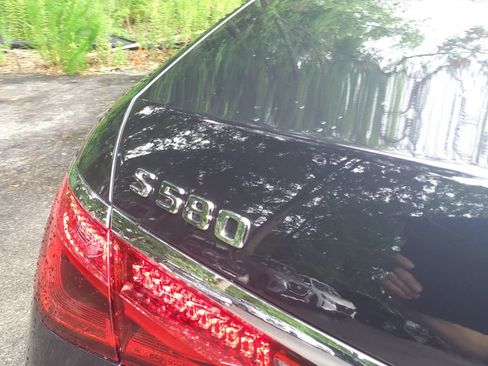 Certified 2021 Mercedes-Benz S 580 4MATIC Sedan image 15