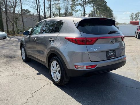 Used 2018 Kia Sportage LX AWD/4WD image 9