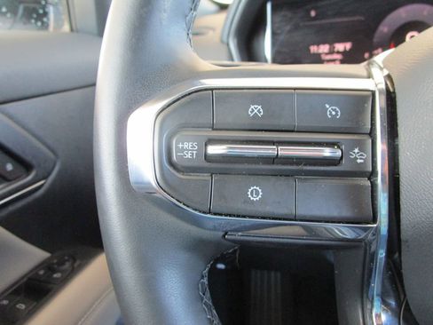 Used 2026 GMC Terrain Elevation w/ Elevation Premium Package FWD image 32