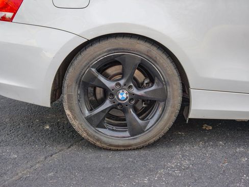 Used 2012 BMW 128i Convertible image 31