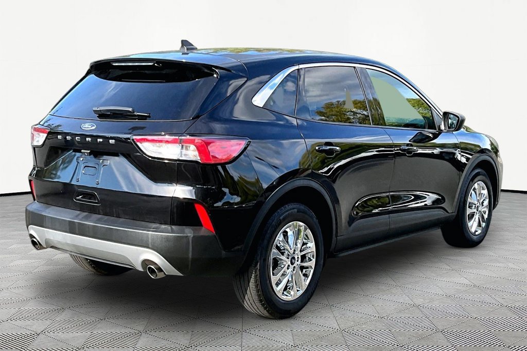 Used 2022 Ford Escape SE FWD image 5