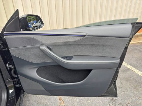Used 2026 Tesla Model Y 2WD image 46