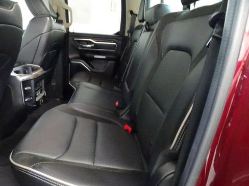 Used 2019 RAM 1500 Laramie AWD/4WD image 4