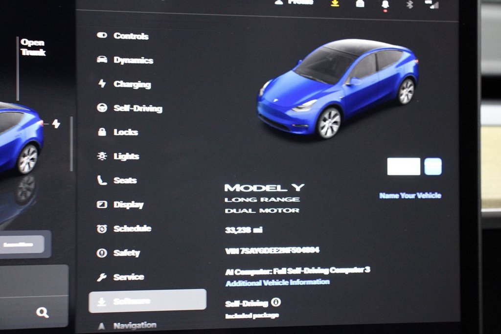 Used 2022 Tesla Model Y Long Range AWD/4WD image 23