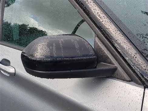 Used 2024 Ford Explorer Limited image 12