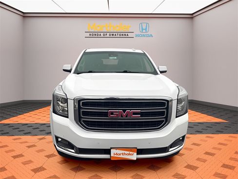 Used 2017 GMC Yukon XL SLT w/ Open Road Package image 8