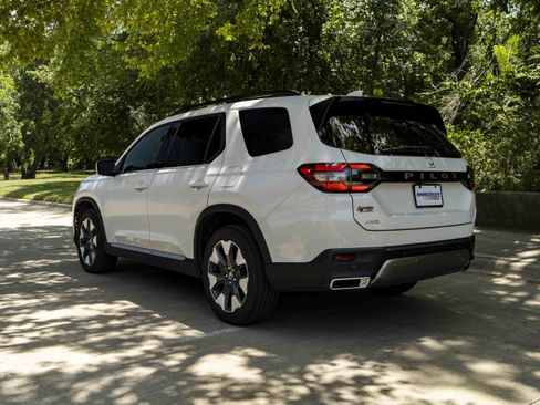 Used 2026 Honda Pilot Elite image 7