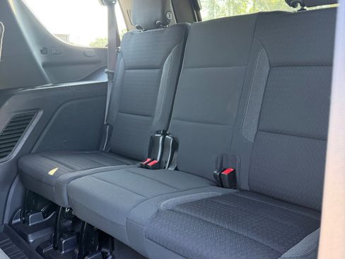 Used 2022 GMC Yukon SLE RWD image 11