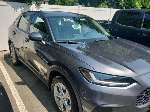 Certified 2024 Honda HR-V LX image 2