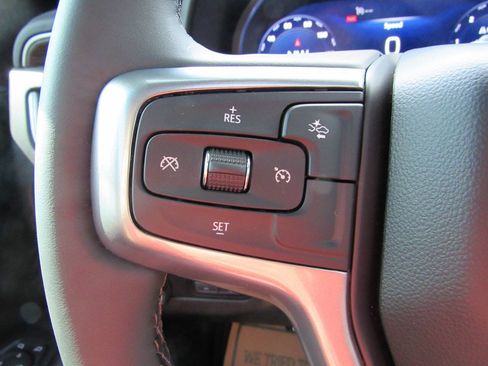 Used 2024 Chevrolet Suburban Z71 w/ Max Trailering Package AWD/4WD image 27