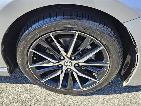 Used 2023 Toyota Camry SE image 15