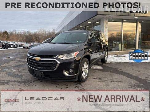 Used 2019 Chevrolet Traverse LT image 1
