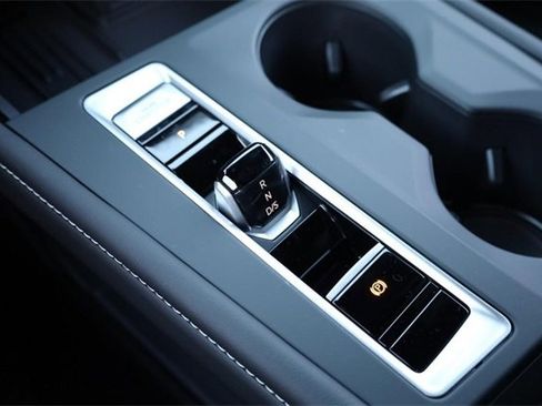 New 2026 Volkswagen Atlas Cross Sport SE image 15