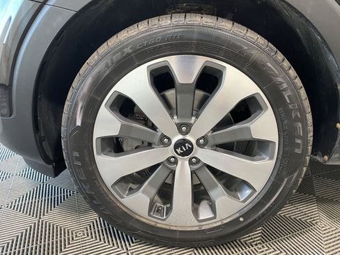 Used 2021 Kia Telluride EX w/ EX Premium Package AWD/4WD image 10