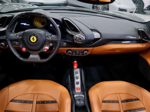 Used 2017 Ferrari 488 Spider RWD image 33
