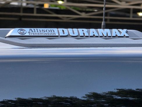Used 2022 Chevrolet Silverado 2500 LTZ w/ LTZ Plus Package AWD/4WD image 48
