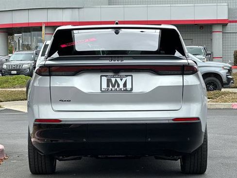 New 2025 Jeep Wagoneer S Limited image 5