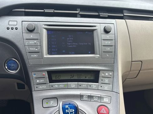 Used 2012 Toyota Prius Two image 20