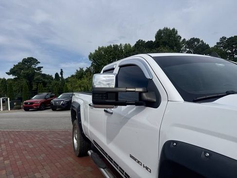 Used 2015 Chevrolet Silverado 2500 W/T w/ WT Convenience Package AWD/4WD image 16