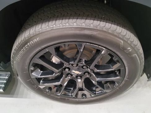 Used 2024 Chevrolet Tahoe High Country AWD/4WD image 30