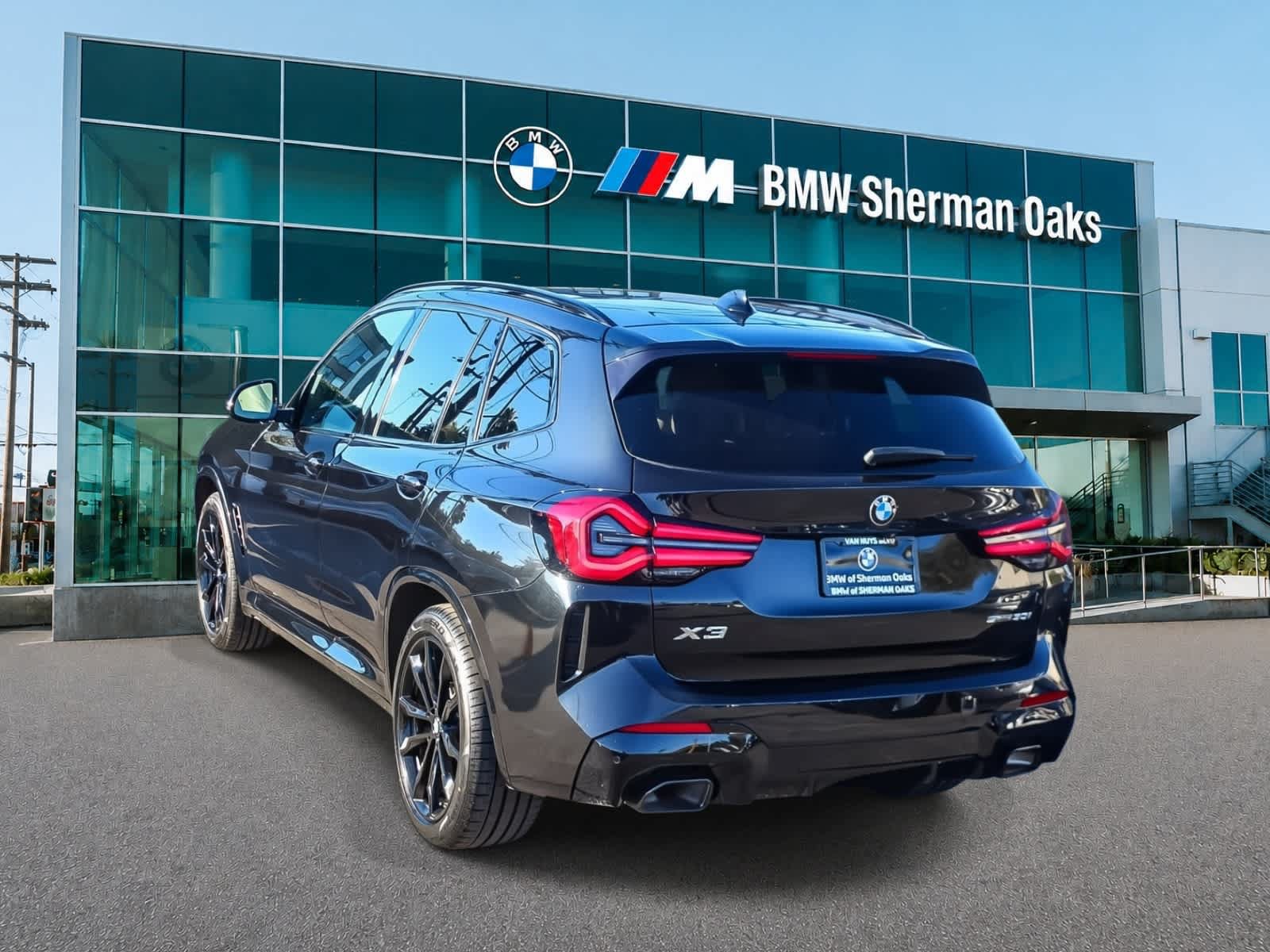Used 2023 BMW X3 sDrive30i w/ M Sport Package RWD image 6