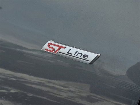 Certified 2025 Ford Escape ST-Line w/ Tech Pack #1 image 6