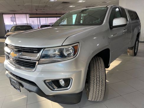 Used 2018 Chevrolet Colorado LT w/ LT Convenience Package image 3